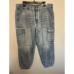 American Eagle High Waisted Cargo Joggers Womens Size 18 Long